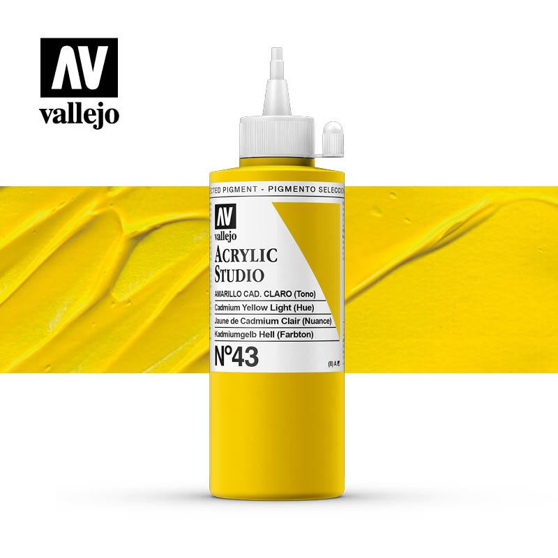 Vallejo Studio Acrylics 200ml - No.43 Cadmium Yellow Light